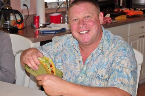 Bahnsen with a Taco Susan taco holder.