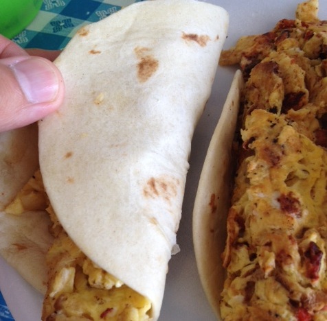 La Fruta Feliz uses awful flour tortillas.